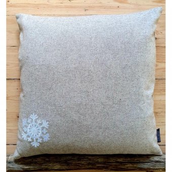Stikkan Design Kuddfodral Snöflingekudde vänster