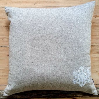 Stikkan Design Kuddfodral Snöflingekudde höger