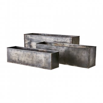 Affari Robust set med 3 balkonglådor/planteringskärl i återvunnet järn. Perfekt att plantera på balkong, uteplats eller inomhus.