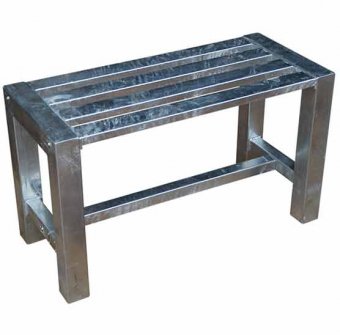 Galvad bänk i 4 längder – smala ben