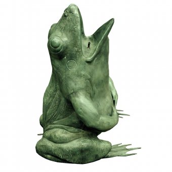 Mr Fredrik Fontän groda sittande på bakben 75cm