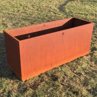 Full Bloom – rektangulär kruka i cortenstål