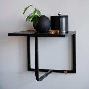 Rowico Malone Vägghylla 30cm Svart Metall/Guldknopp