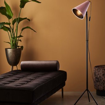 Markslöjd Cilla Golvlampa Svart/Rosa